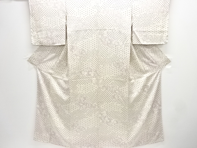 逆雲取りに花古典柄小紋着物